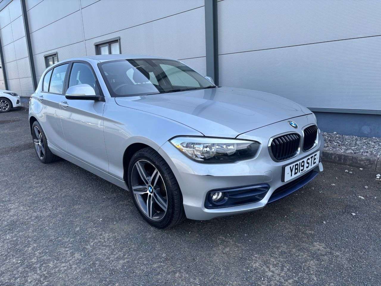 A 2019 BMW 1 SERIES 1.5 116d Sport Hatchback 5dr Diesel Manual Euro 6 (s/s) (116 ps) SAT NAV A 2019 BMW 1 SERIES 1.5 116d Sport Hatchback 5dr Diesel Manual Euro 6 (s/s) (116 ps) SAT NAV