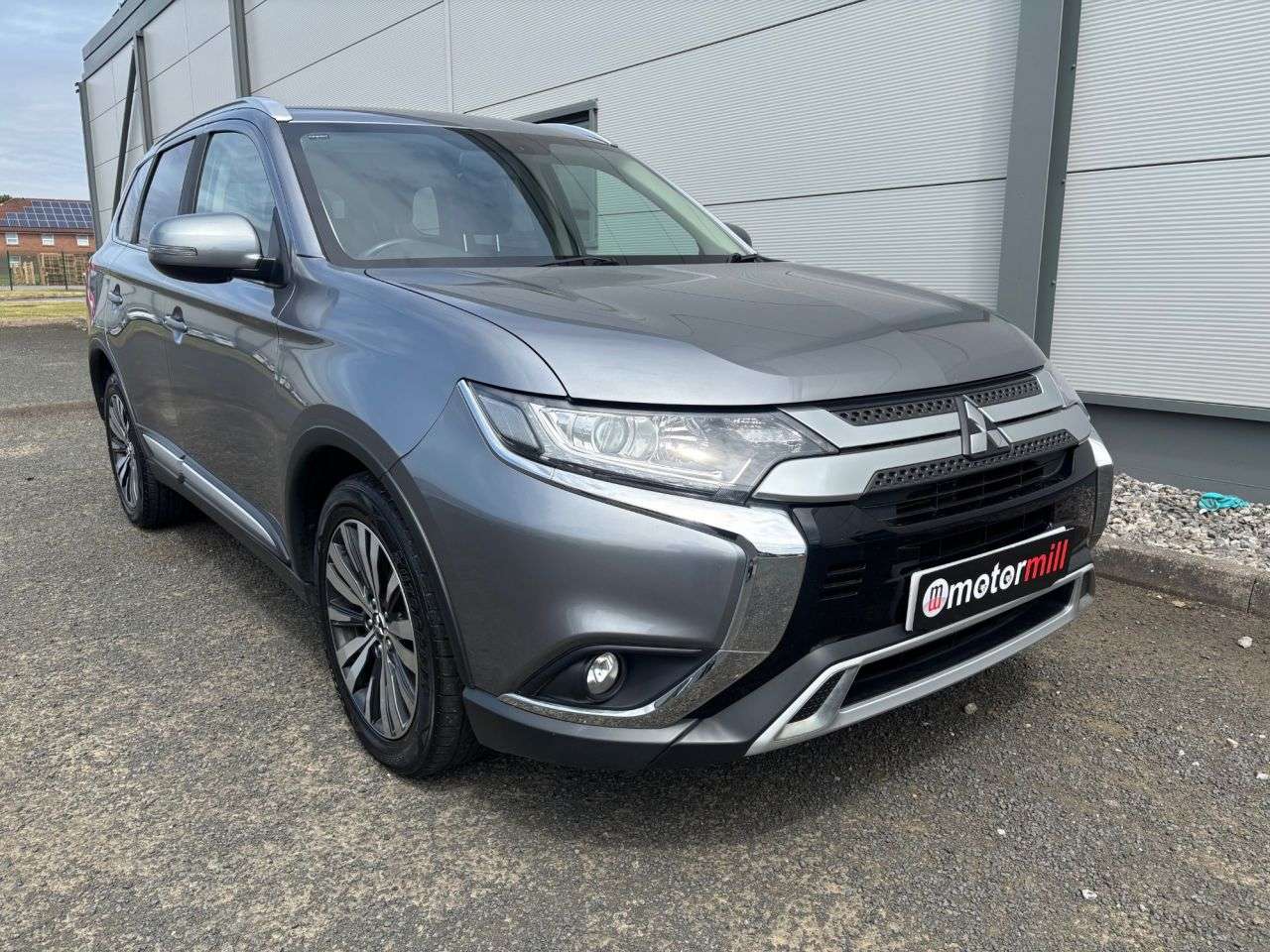 A 2019 MITSUBISHI OUTLANDER 2.0 MIVEC Juro SUV 5dr Petrol CVT 4WD Euro 6 (s/s) (150 ps) CRUISE CONTROL A 2019 MITSUBISHI OUTLANDER 2.0 MIVEC Juro SUV 5dr Petrol CVT 4WD Euro 6 (s/s) (150 ps) CRUISE CONTROL