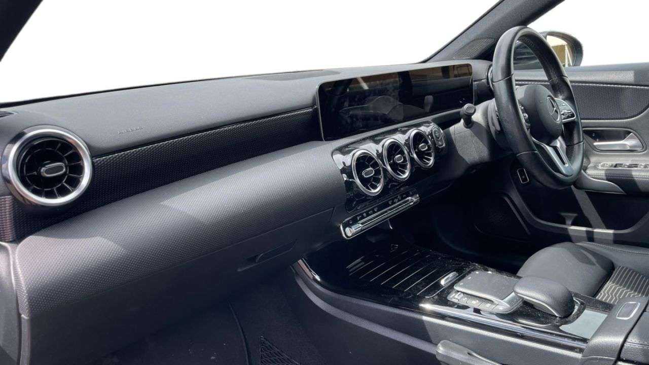 A 2020 MERCEDES-BENZ A CLASS 1.5 A180d Sport (Executive) Saloon 4dr Diesel 7G-DCT Euro 6 (s/s) (116 ps) A 2020 MERCEDES-BENZ A CLASS 1.5 A180d Sport (Executive) Saloon 4dr Diesel 7G-DCT Euro 6 (s/s) (116 ps)