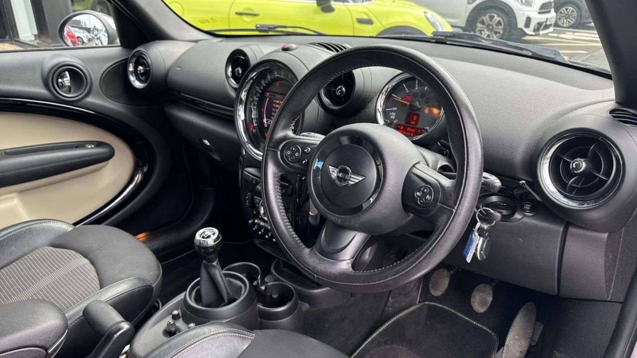 2015 MINI COUNTRYMAN 2015 MINI COUNTRYMAN