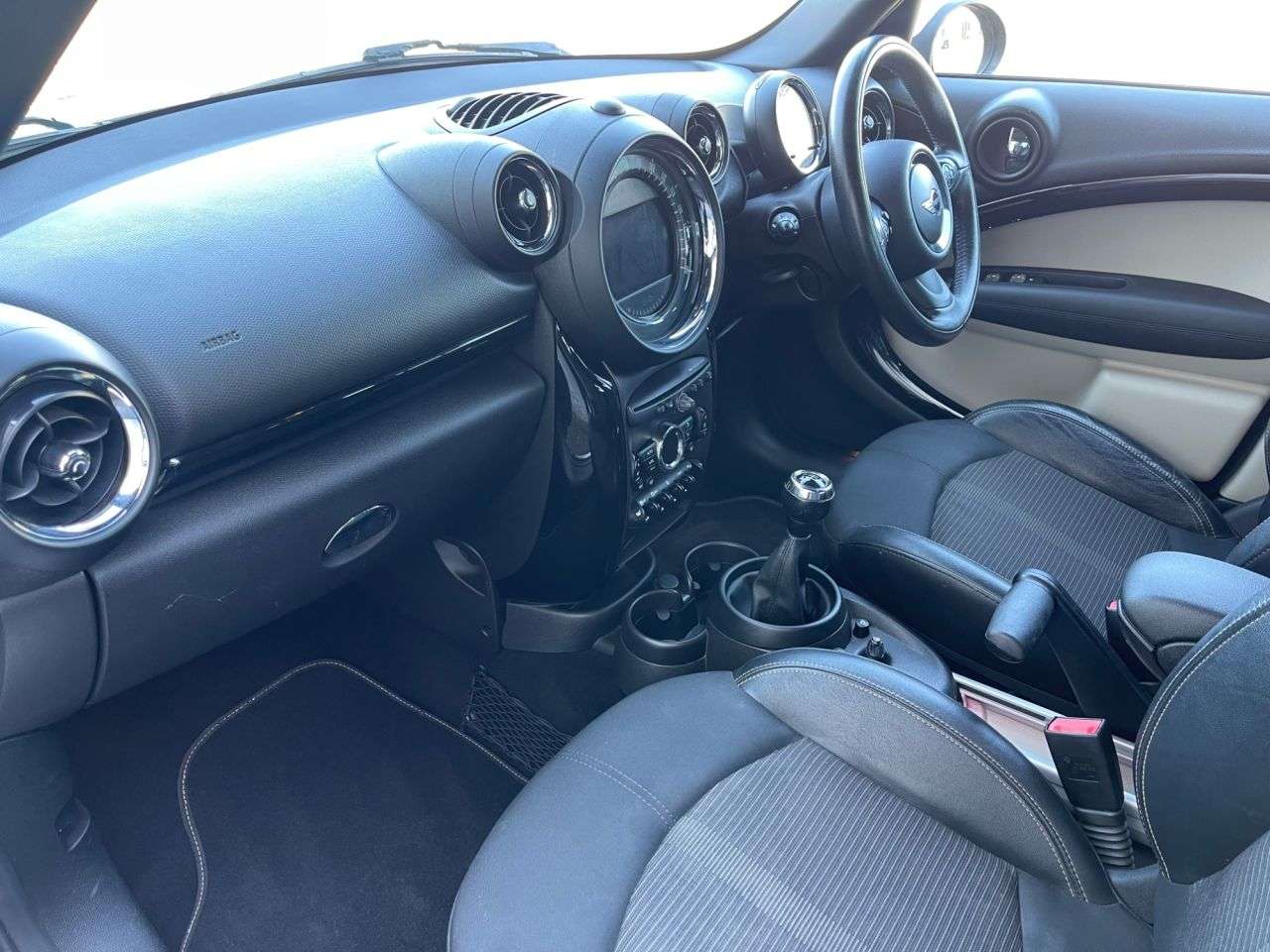 2015 MINI COUNTRYMAN 2015 MINI COUNTRYMAN