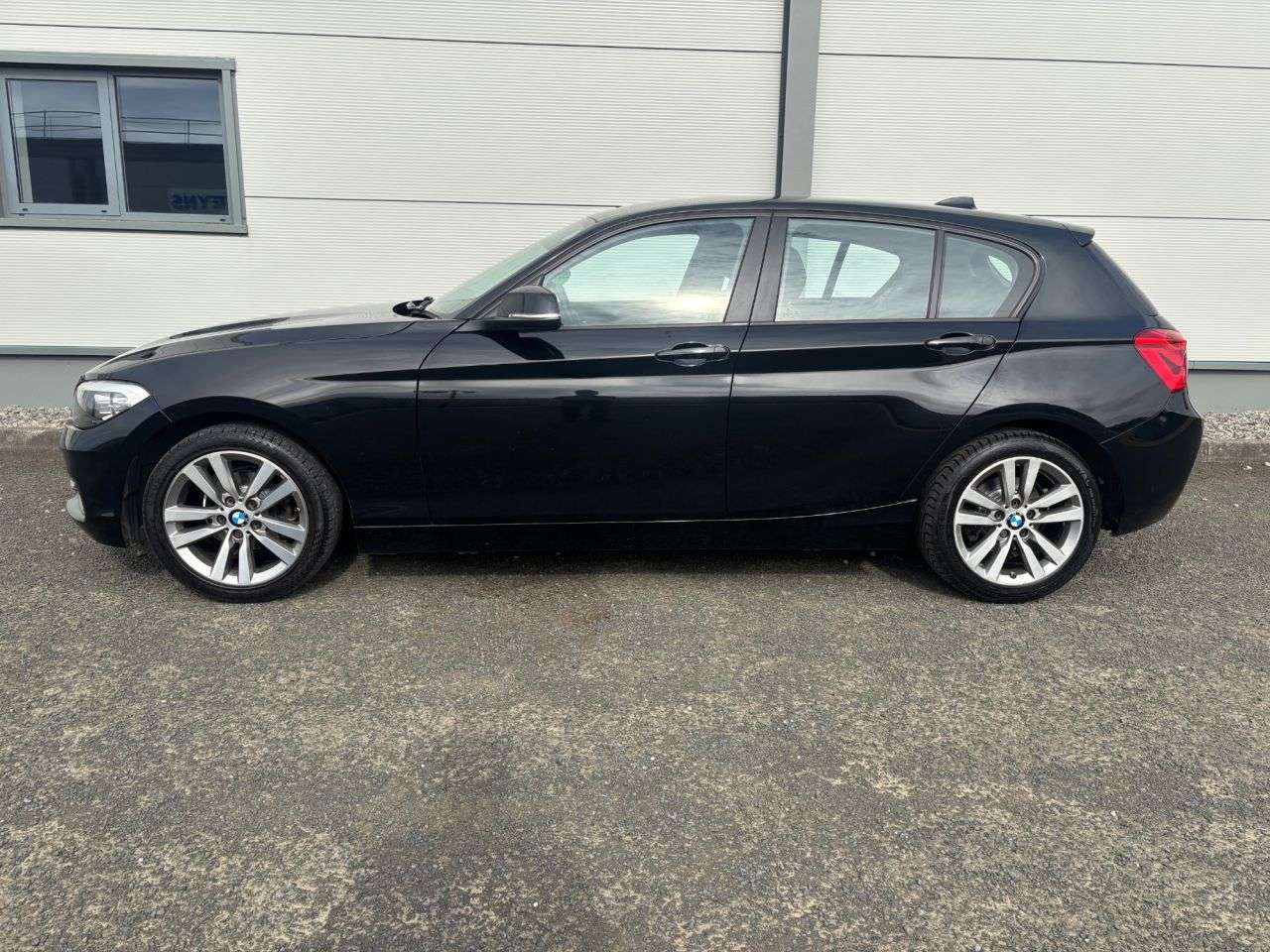 2017 BMW 1 SERIES 2017 BMW 1 SERIES