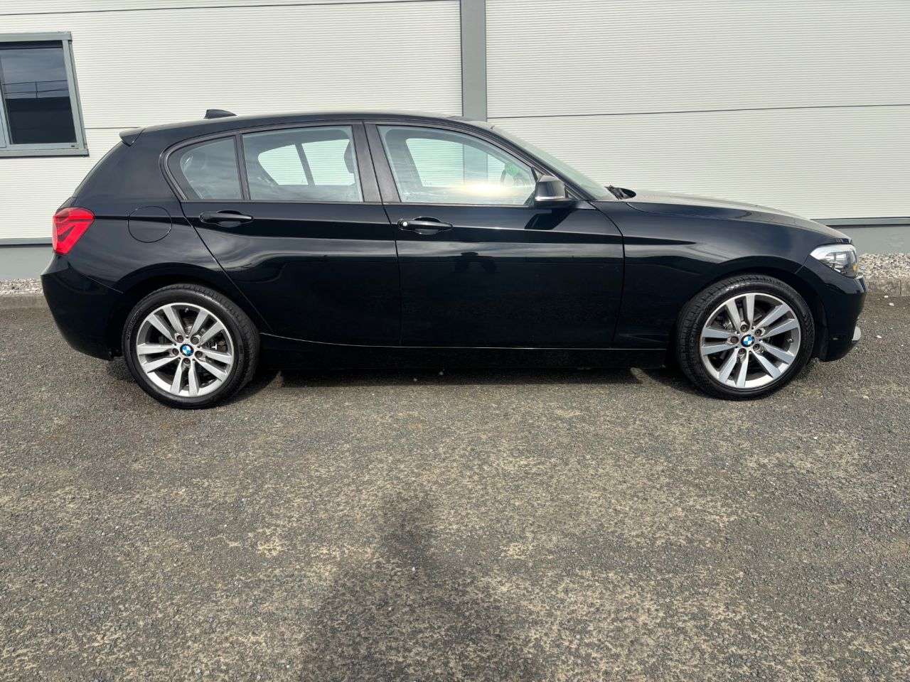 2017 BMW 1 SERIES 2017 BMW 1 SERIES