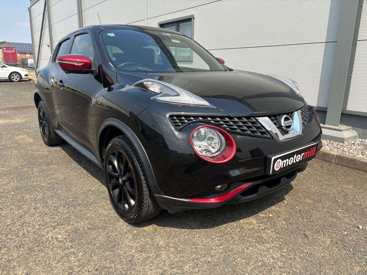 A 2015 NISSAN JUKE 1.5 dCi Tekna SUV 5dr Diesel Manual Euro 6 (s/s) (110 ps) SAT NAV A 2015 NISSAN JUKE 1.5 dCi Tekna SUV 5dr Diesel Manual Euro 6 (s/s) (110 ps) SAT NAV