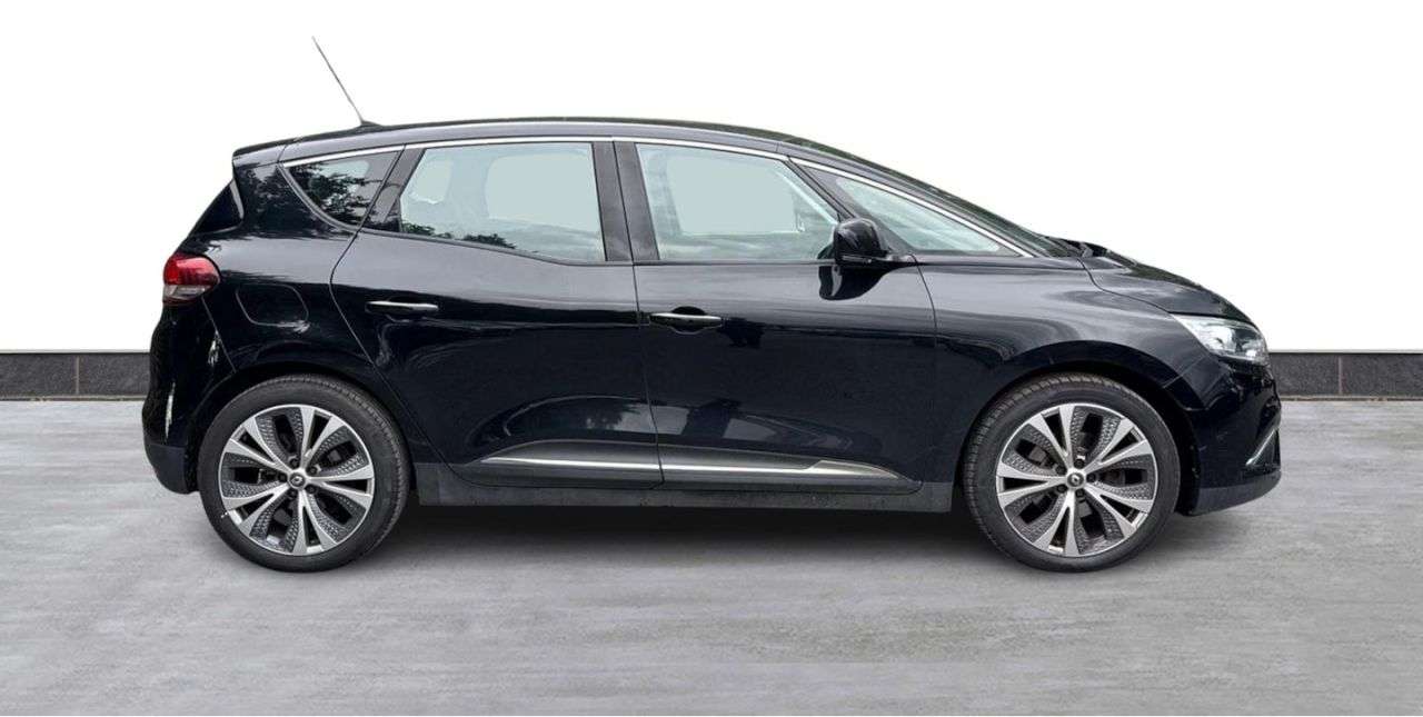 A 2017 RENAULT SCENIC 1.2 TCe Dynamique Nav MPV 5dr Petrol Manual Euro 6 (s/s) (130 ps) DAB RADIO A 2017 RENAULT SCENIC 1.2 TCe Dynamique Nav MPV 5dr Petrol Manual Euro 6 (s/s) (130 ps) DAB RADIO