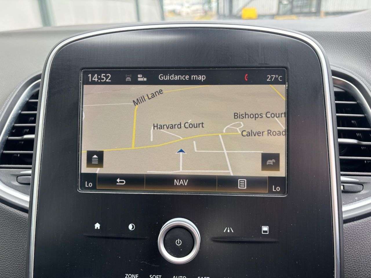 A 2017 RENAULT SCENIC 1.2 TCe Dynamique Nav MPV 5dr Petrol Manual Euro 6 (s/s) (130 ps) DAB RADIO A 2017 RENAULT SCENIC 1.2 TCe Dynamique Nav MPV 5dr Petrol Manual Euro 6 (s/s) (130 ps) DAB RADIO