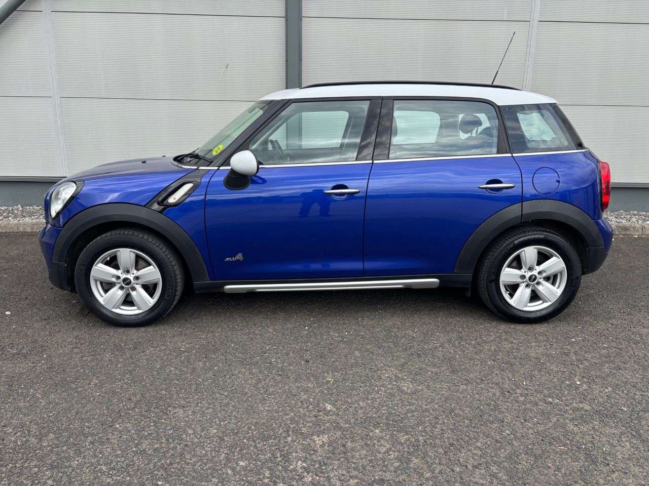2015 MINI COUNTRYMAN 2015 MINI COUNTRYMAN