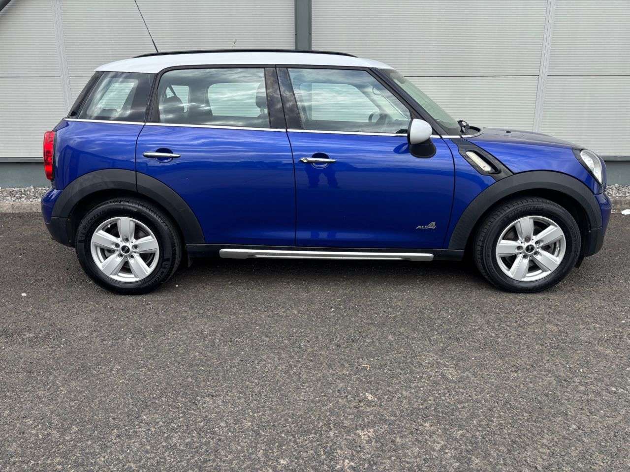 2015 MINI COUNTRYMAN 2015 MINI COUNTRYMAN