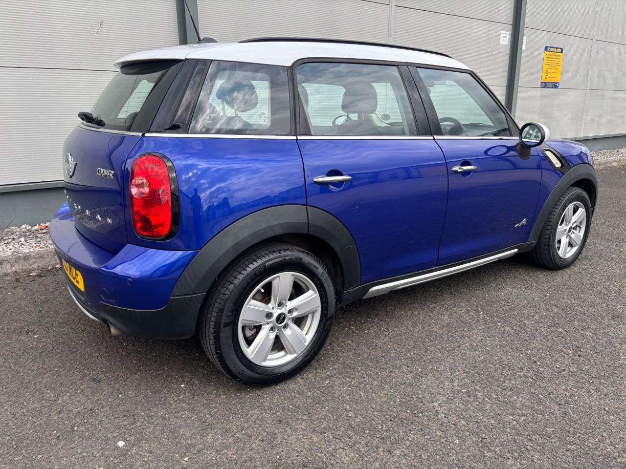 2015 MINI COUNTRYMAN 2015 MINI COUNTRYMAN