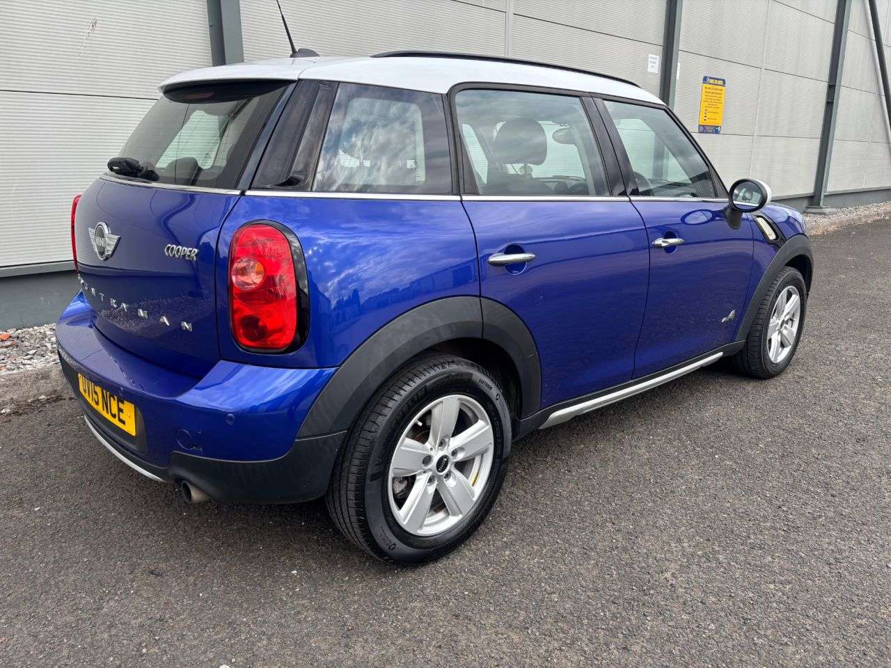 2015 MINI COUNTRYMAN 2015 MINI COUNTRYMAN