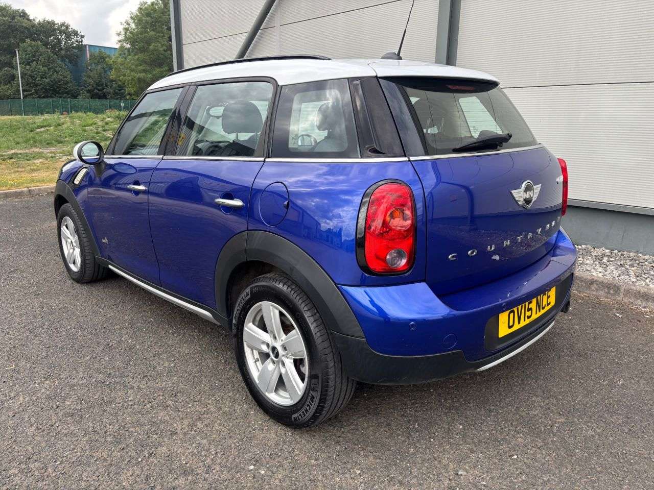 2015 MINI COUNTRYMAN 2015 MINI COUNTRYMAN