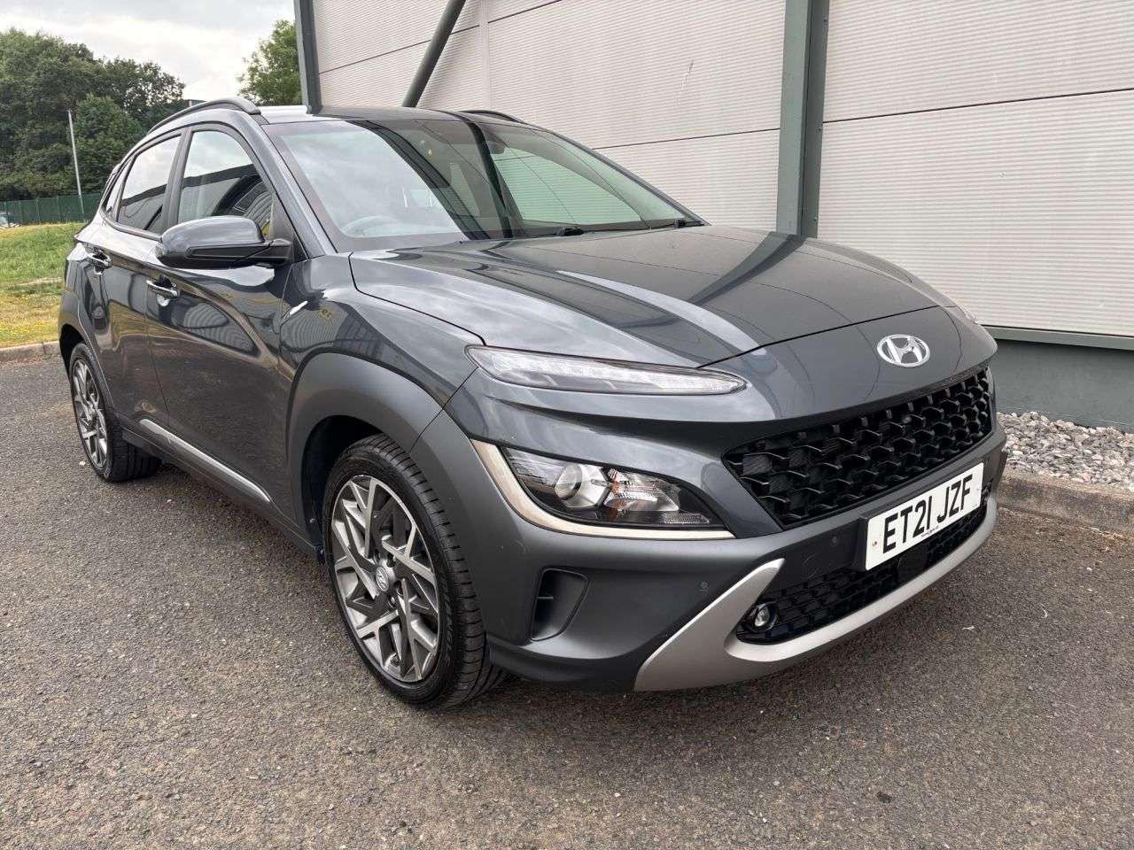 A 2021 HYUNDAI KONA 1.6 h-GDi Premium SUV 5dr Petrol Hybrid DCT Euro 6 (s/s) (141 ps) HEATED SE A 2021 HYUNDAI KONA 1.6 h-GDi Premium SUV 5dr Petrol Hybrid DCT Euro 6 (s/s) (141 ps) HEATED SE