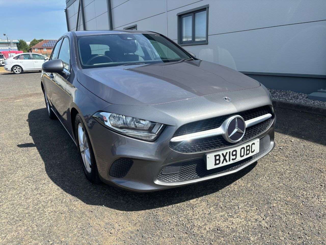A 2019 MERCEDES-BENZ A CLASS 1.5 A180d SE Hatchback 5dr Diesel 7G-DCT Euro 6 (s/s) (116 ps) A 2019 MERCEDES-BENZ A CLASS 1.5 A180d SE Hatchback 5dr Diesel 7G-DCT Euro 6 (s/s) (116 ps)