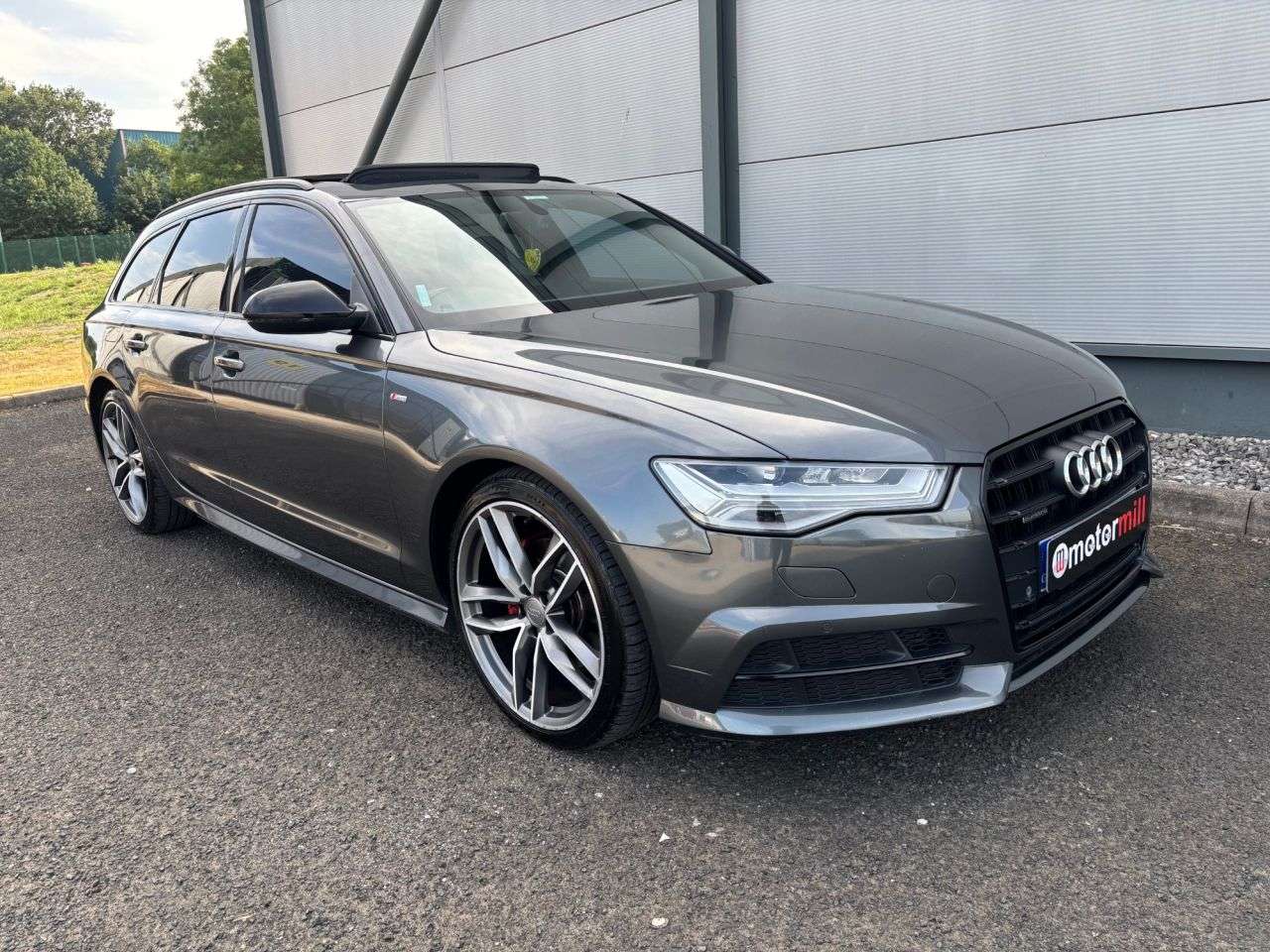 A 2017 AUDI A6 AVANT 2.0 TDI Black Edition Estate 5dr Diesel S Tronic quattro Euro 6 (s/s) (190 A 2017 AUDI A6 AVANT 2.0 TDI Black Edition Estate 5dr Diesel S Tronic quattro Euro 6 (s/s) (190