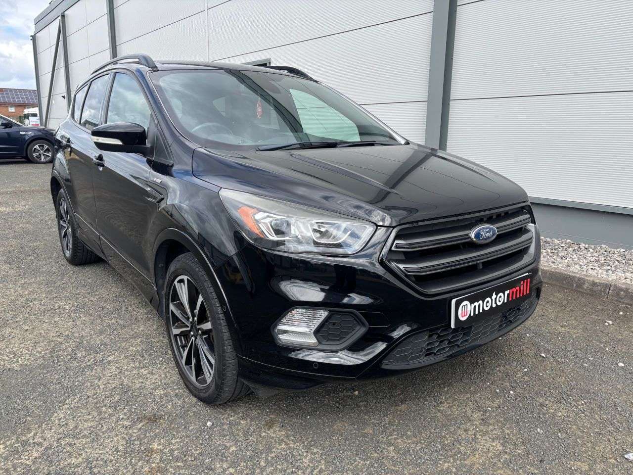 A 2017 FORD KUGA 2.0 TDCi EcoBlue ST-Line SUV 5dr Diesel Manual Euro 6 (s/s) (150 ps) A 2017 FORD KUGA 2.0 TDCi EcoBlue ST-Line SUV 5dr Diesel Manual Euro 6 (s/s) (150 ps)