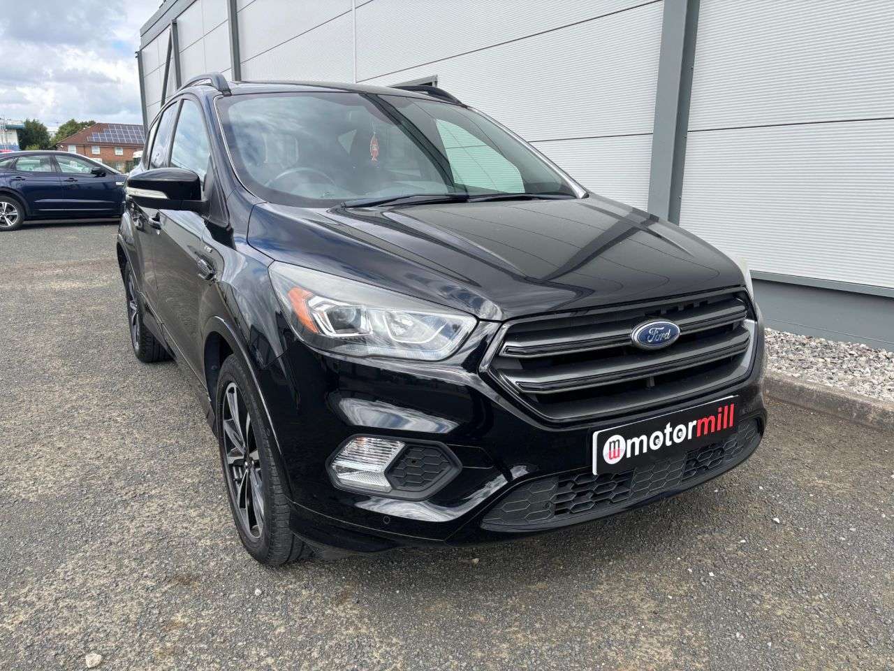 A 2017 FORD KUGA 2.0 TDCi EcoBlue ST-Line SUV 5dr Diesel Manual Euro 6 (s/s) (150 ps) A 2017 FORD KUGA 2.0 TDCi EcoBlue ST-Line SUV 5dr Diesel Manual Euro 6 (s/s) (150 ps)