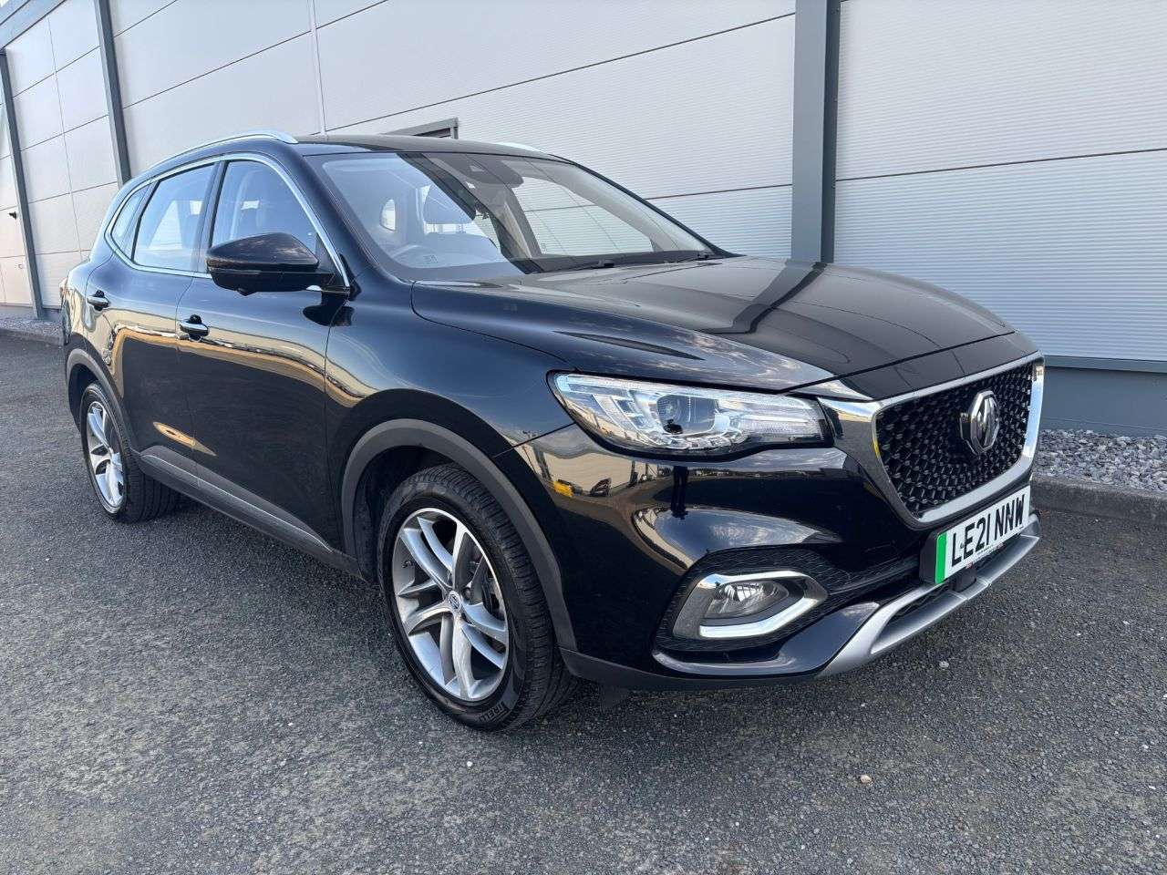A 2021 MG MG HS 1.5 T-GDI 16.6kWh Excite SUV 5dr Petrol Plug-in Hybrid Auto Euro 6 (s/s) (2 A 2021 MG MG HS 1.5 T-GDI 16.6kWh Excite SUV 5dr Petrol Plug-in Hybrid Auto Euro 6 (s/s) (2