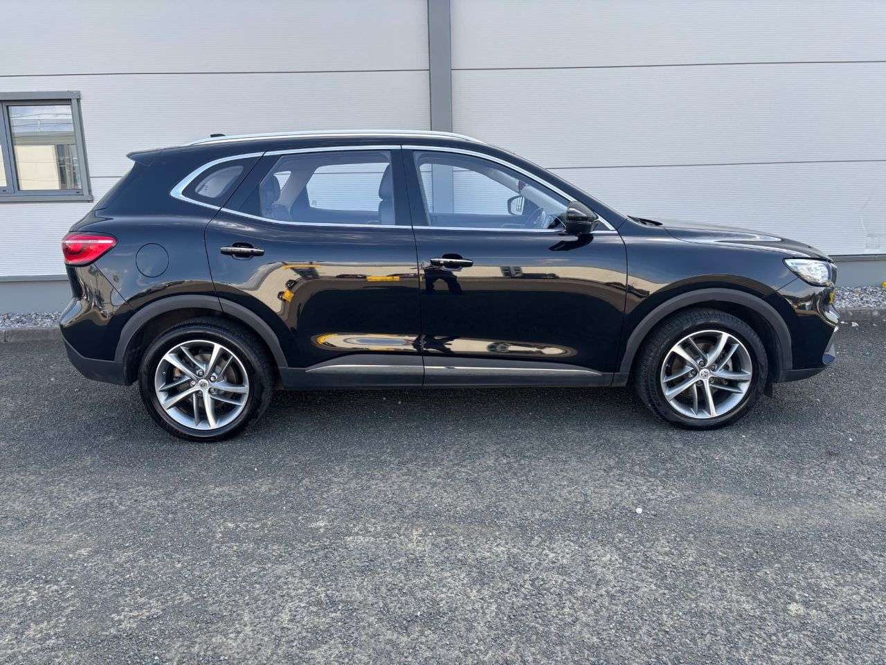 A 2021 MG MG HS 1.5 T-GDI 16.6kWh Excite SUV 5dr Petrol Plug-in Hybrid Auto Euro 6 (s/s) (2 A 2021 MG MG HS 1.5 T-GDI 16.6kWh Excite SUV 5dr Petrol Plug-in Hybrid Auto Euro 6 (s/s) (2