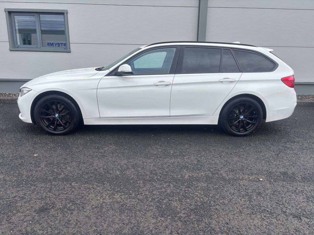 2017 BMW 3 SERIES 2017 BMW 3 SERIES