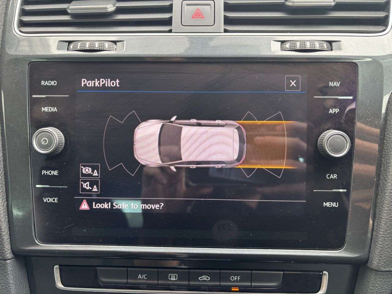 2019 VOLKSWAGEN GOLF 2019 VOLKSWAGEN GOLF