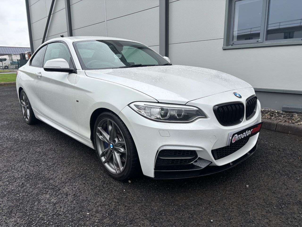 A 2015 BMW 2 SERIES 3.0 M235i Coupe 2dr Petrol Manual Euro 6 (s/s) (326 ps) A 2015 BMW 2 SERIES 3.0 M235i Coupe 2dr Petrol Manual Euro 6 (s/s) (326 ps)