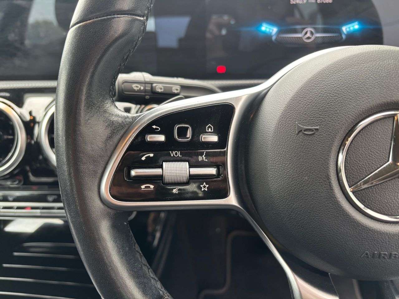 2020 MERCEDES-BENZ A CLASS 2020 MERCEDES-BENZ A CLASS
