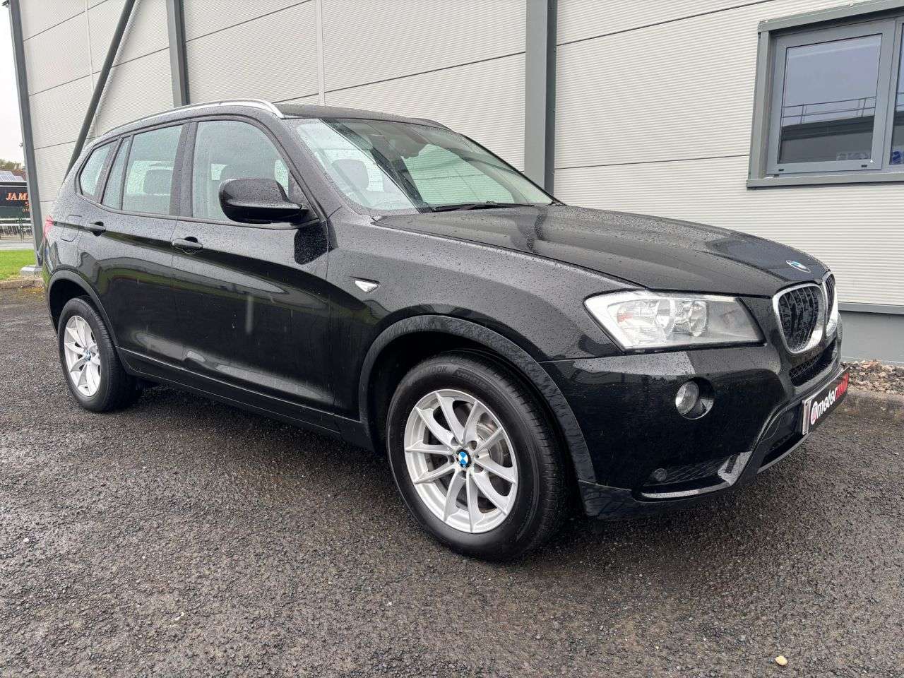 A 2013 BMW X3 2.0 20d SE SUV 5dr Diesel Auto xDrive Euro 5 (s/s) (184 ps) FRONT AND REAR A 2013 BMW X3 2.0 20d SE SUV 5dr Diesel Auto xDrive Euro 5 (s/s) (184 ps) FRONT AND REAR