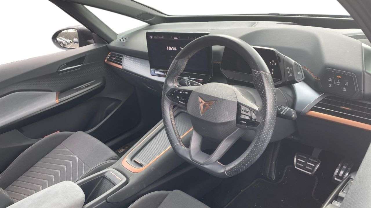 A 2022 CUPRA BORN 58kWh V2 Hatchback 5dr Electric Auto (204 ps) A 2022 CUPRA BORN 58kWh V2 Hatchback 5dr Electric Auto (204 ps)