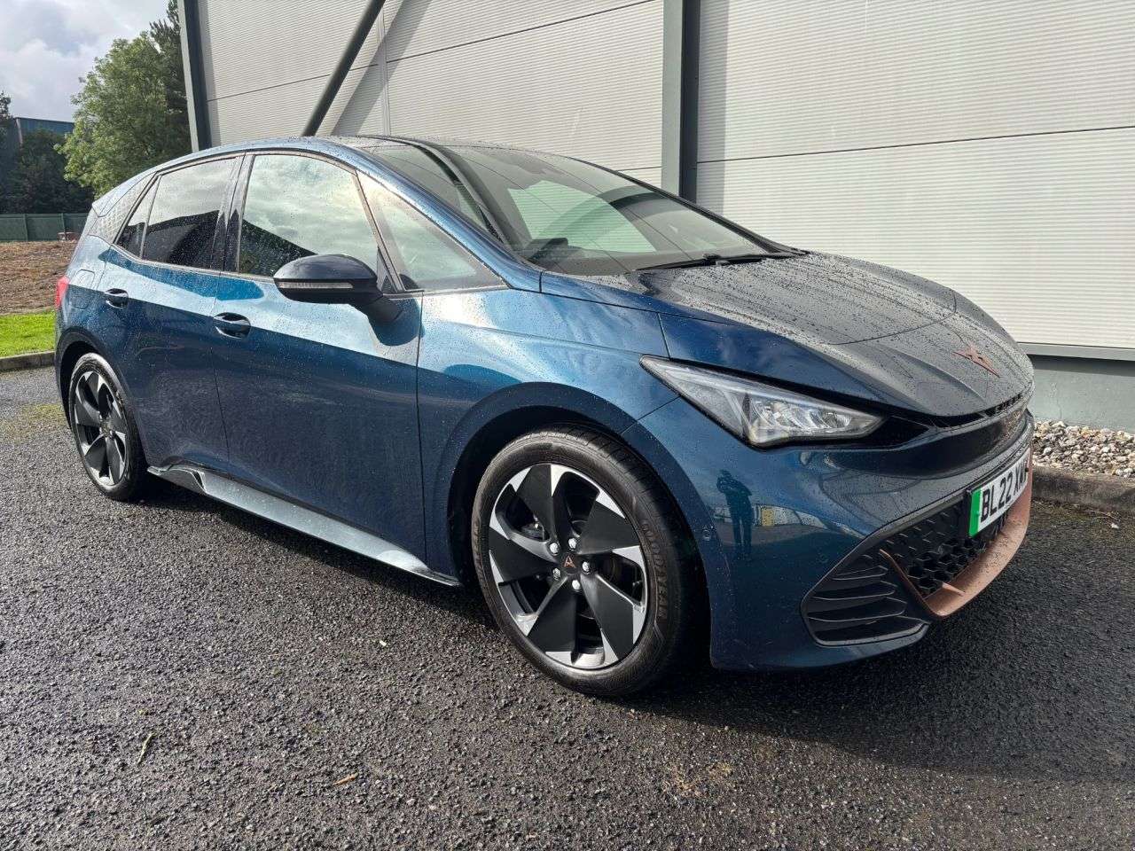 A 2022 CUPRA BORN 58kWh V2 Hatchback 5dr Electric Auto (204 ps) A 2022 CUPRA BORN 58kWh V2 Hatchback 5dr Electric Auto (204 ps)