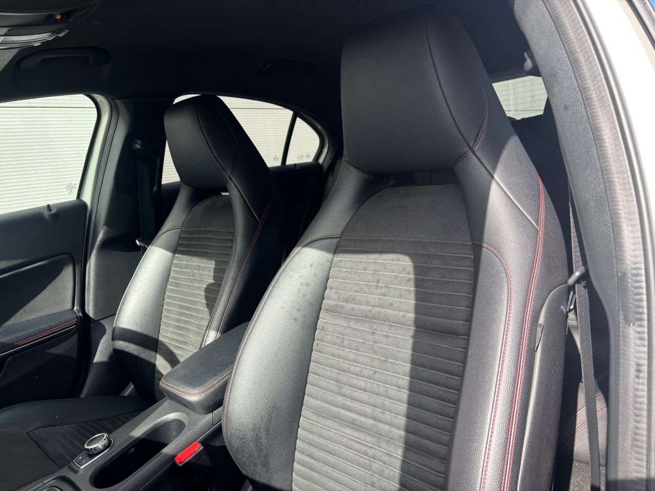 2017 MERCEDES-BENZ A CLASS 2017 MERCEDES-BENZ A CLASS