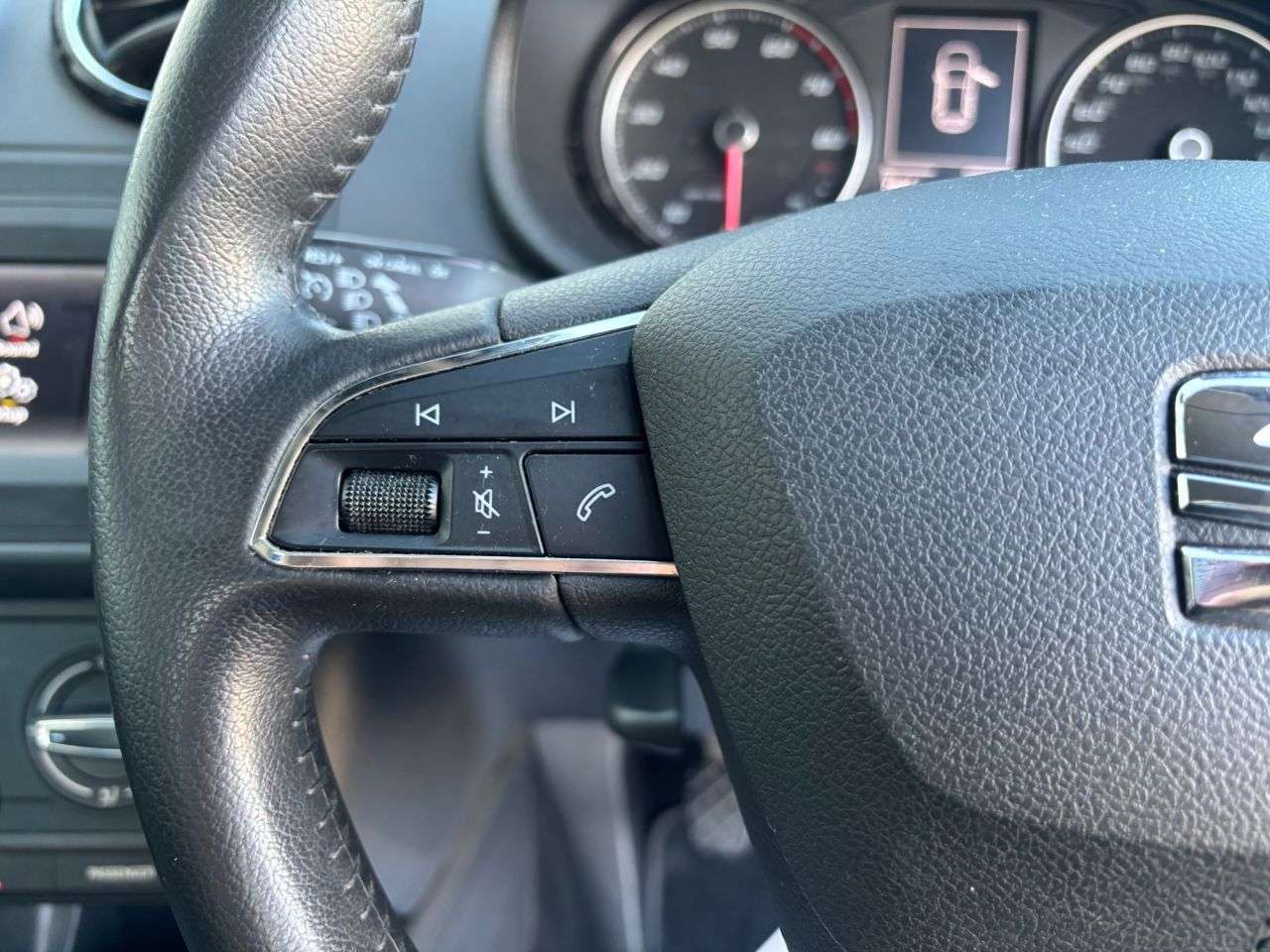 2017 SEAT IBIZA 2017 SEAT IBIZA