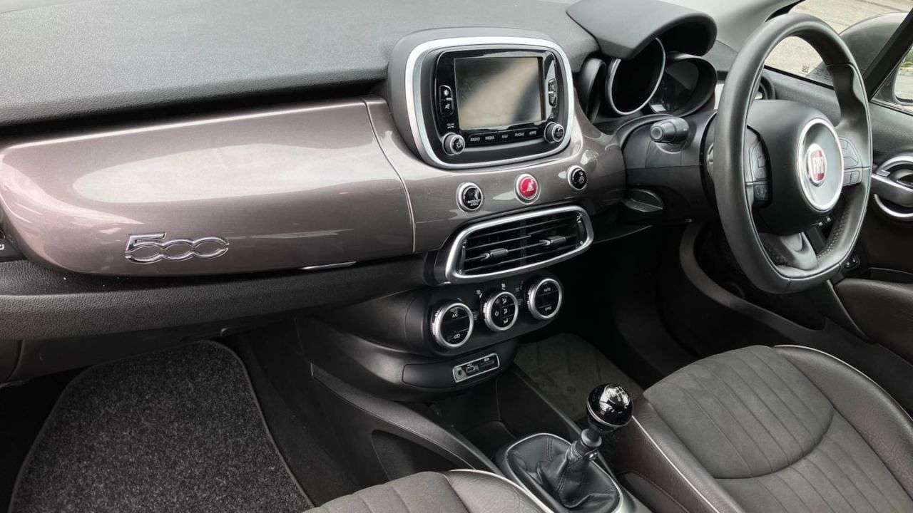A 2016 FIAT 500X 1.6 MultiJetII Lounge SUV 5dr Diesel Manual Euro 6 (s/s) (120 ps) DRIVE MOD A 2016 FIAT 500X 1.6 MultiJetII Lounge SUV 5dr Diesel Manual Euro 6 (s/s) (120 ps) DRIVE MOD