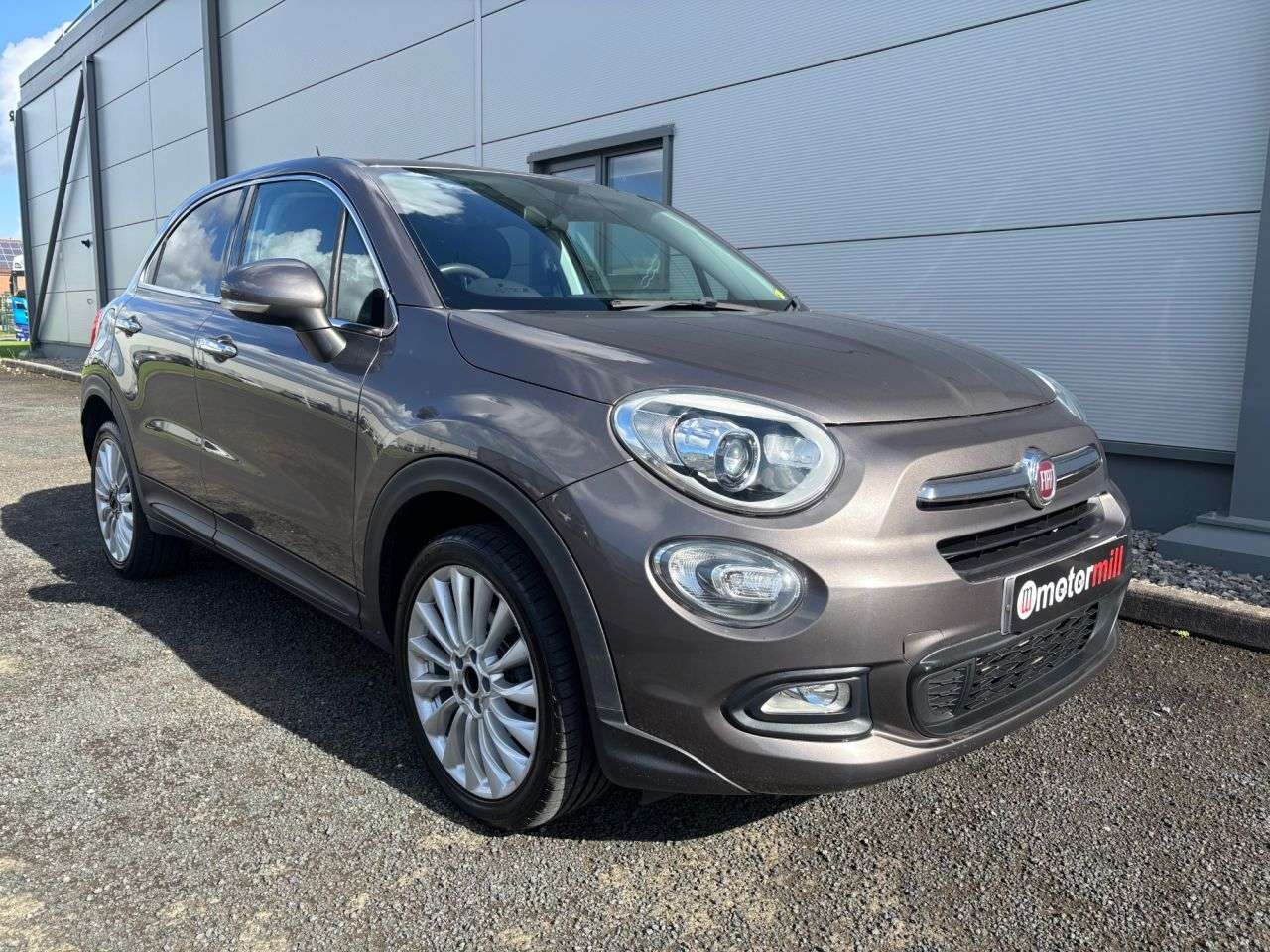 A 2016 FIAT 500X 1.6 MultiJetII Lounge SUV 5dr Diesel Manual Euro 6 (s/s) (120 ps) DRIVE MOD A 2016 FIAT 500X 1.6 MultiJetII Lounge SUV 5dr Diesel Manual Euro 6 (s/s) (120 ps) DRIVE MOD