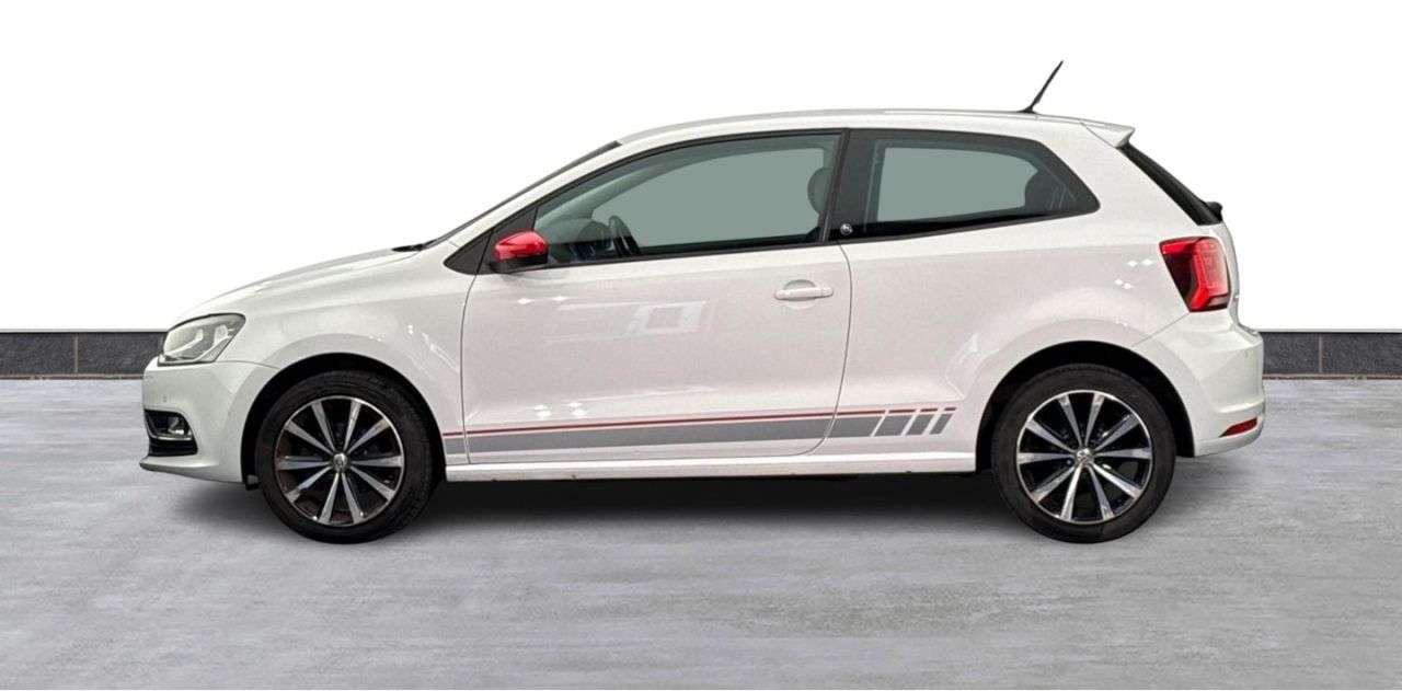 A 2016 VOLKSWAGEN POLO 1.0 BlueMotion Tech beats Hatchback 3dr Petrol Manual Euro 6 (s/s) (60 ps) A 2016 VOLKSWAGEN POLO 1.0 BlueMotion Tech beats Hatchback 3dr Petrol Manual Euro 6 (s/s) (60 ps)