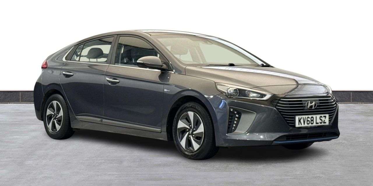 A 2018 HYUNDAI IONIQ 1.6 h-GDi GPF Premium Hatchback 5dr Petrol Hybrid DCT Euro 6 (s/s) (141 ps) A 2018 HYUNDAI IONIQ 1.6 h-GDi GPF Premium Hatchback 5dr Petrol Hybrid DCT Euro 6 (s/s) (141 ps)