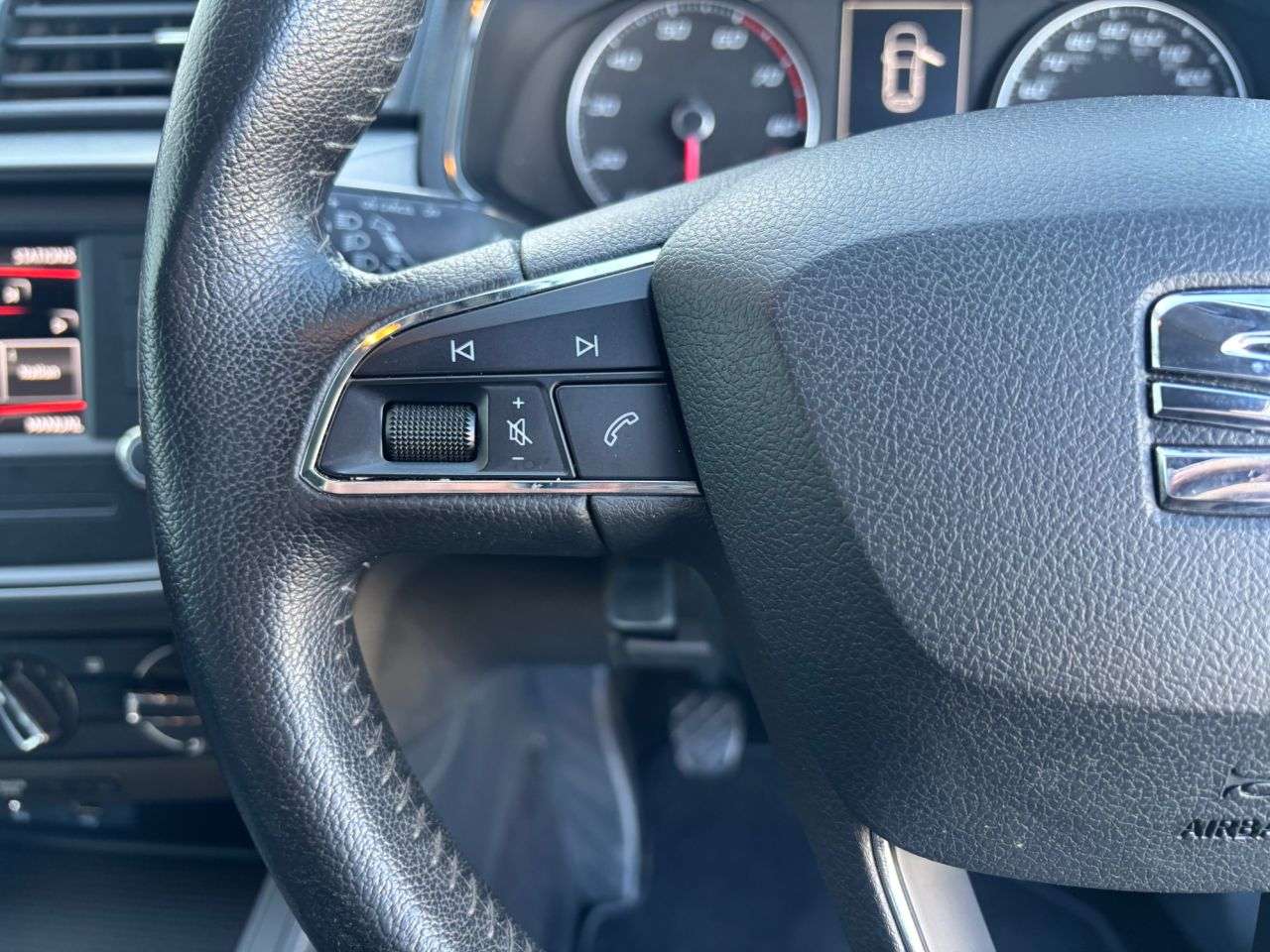 2017 SEAT IBIZA 2017 SEAT IBIZA
