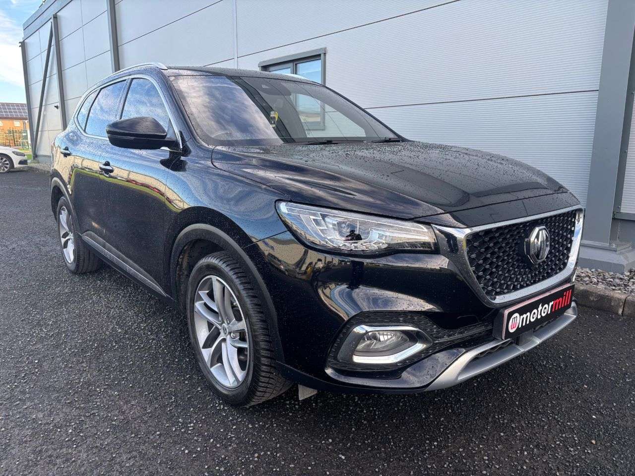 A 2021 MG MG HS 1.5 T-GDI Exclusive SUV 5dr Petrol DCT Euro 6 (s/s) (162 ps) A 2021 MG MG HS 1.5 T-GDI Exclusive SUV 5dr Petrol DCT Euro 6 (s/s) (162 ps)
