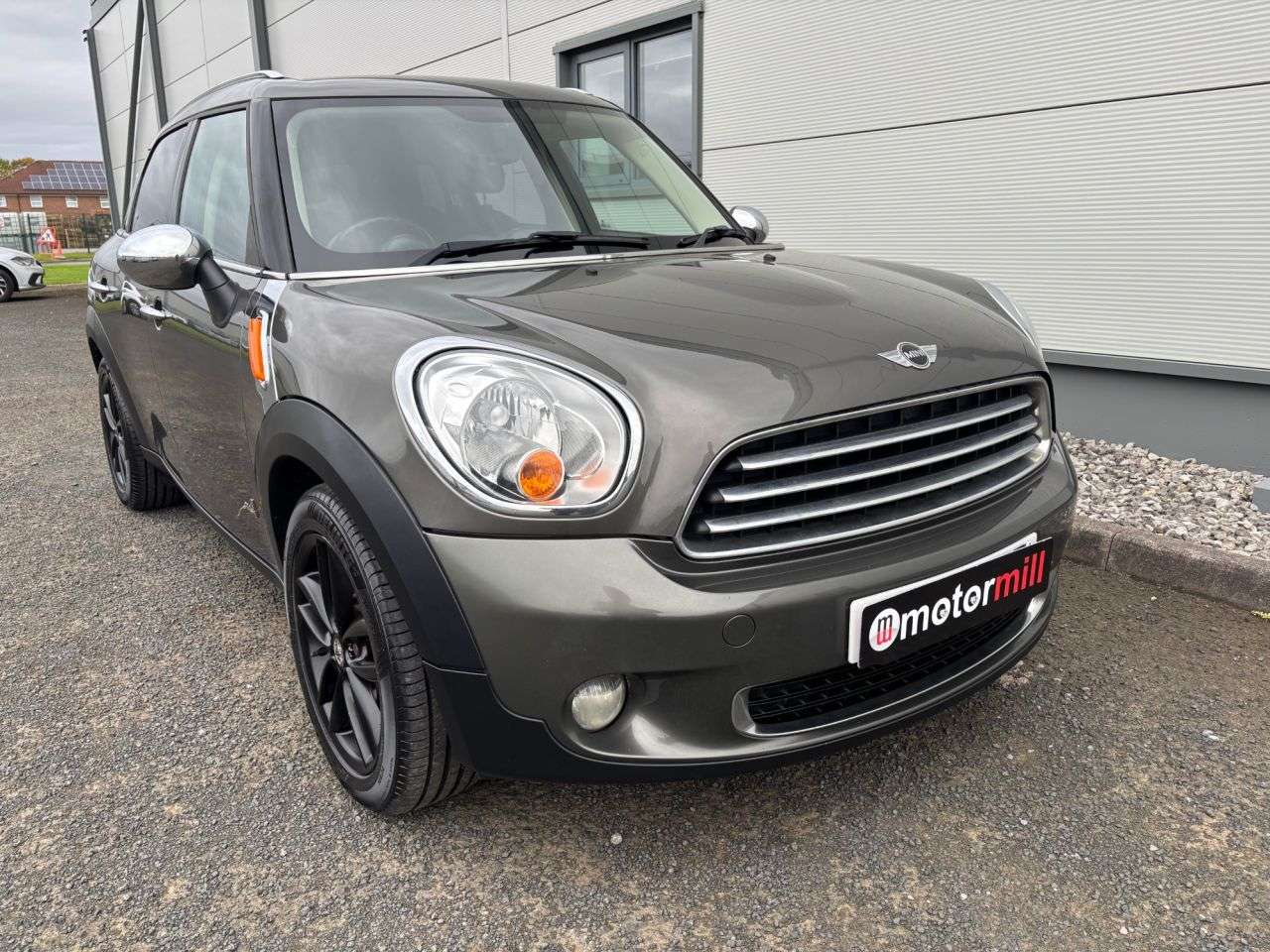 A 2012 MINI COUNTRYMAN 2.0 Cooper D SUV 5dr Diesel Auto ALL4 Euro 5 (112 ps) A 2012 MINI COUNTRYMAN 2.0 Cooper D SUV 5dr Diesel Auto ALL4 Euro 5 (112 ps)