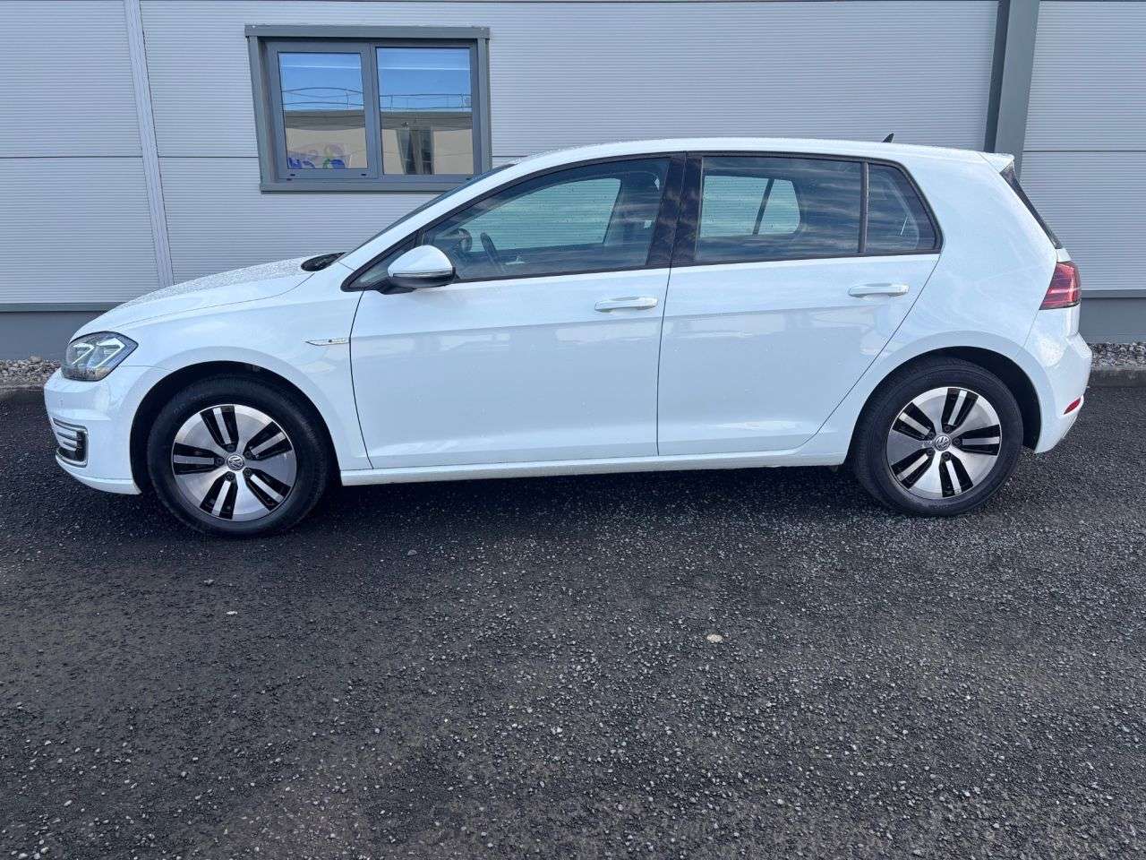 2019 VOLKSWAGEN E-GOLF 2019 VOLKSWAGEN E-GOLF