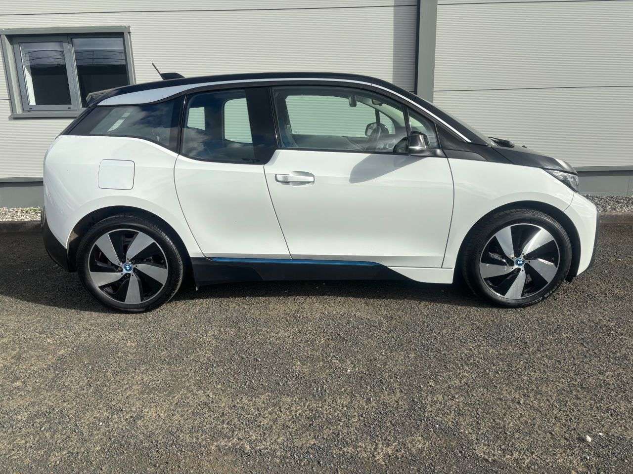 A 2020 BMW I3 42.2kWh Hatchback 5dr Electric Auto (170 ps) REAR PARK SENSORS A 2020 BMW I3 42.2kWh Hatchback 5dr Electric Auto (170 ps) REAR PARK SENSORS