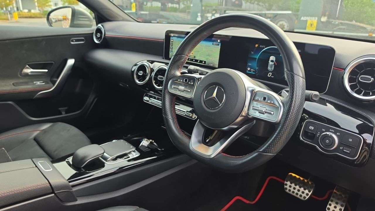 A 2018 MERCEDES-BENZ A CLASS 1.3 A200 AMG Line (Executive) Hatchback 5dr Petrol 7G-DCT Euro 6 (s/s) (163 A 2018 MERCEDES-BENZ A CLASS 1.3 A200 AMG Line (Executive) Hatchback 5dr Petrol 7G-DCT Euro 6 (s/s) (163