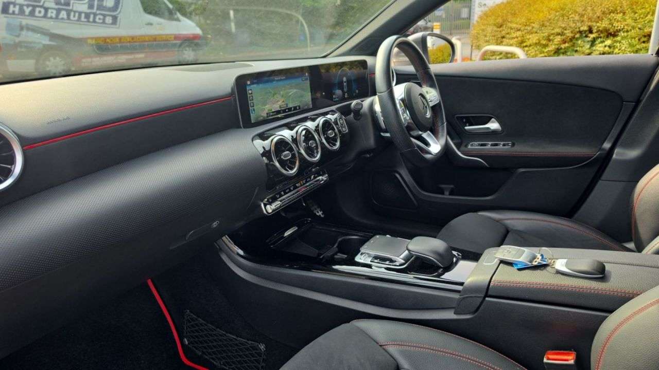 2018 MERCEDES-BENZ A CLASS 2018 MERCEDES-BENZ A CLASS