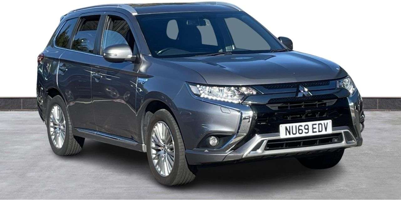 A 2019 MITSUBISHI OUTLANDER 2.4h TwinMotor 13.8kWh Dynamic SUV 5dr Petrol Plug-in Hybrid CVT 4WD Euro 6 A 2019 MITSUBISHI OUTLANDER 2.4h TwinMotor 13.8kWh Dynamic SUV 5dr Petrol Plug-in Hybrid CVT 4WD Euro 6