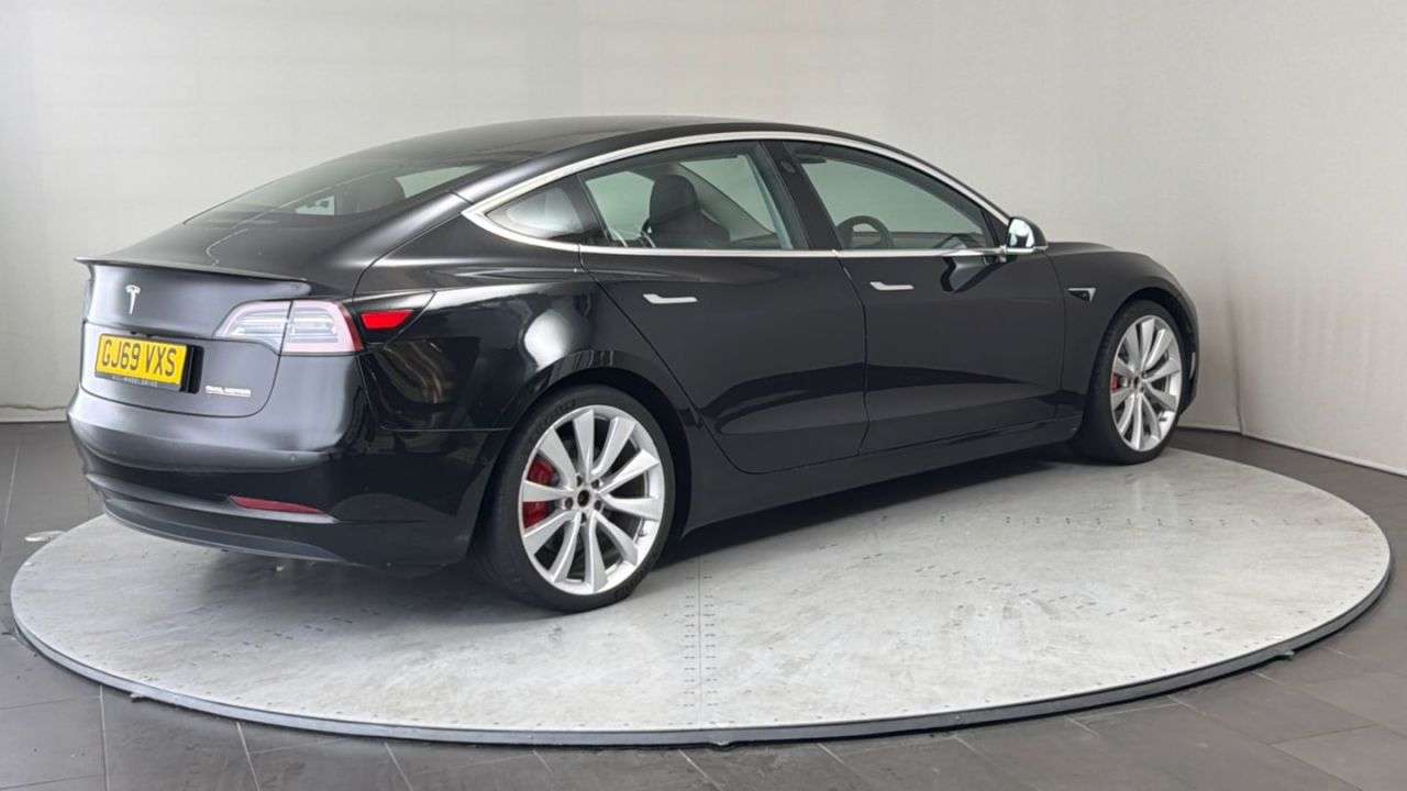 A 2019 TESLA MODEL 3 (Dual Motor) Performance Saloon 4dr Electric Auto 4WDE (Performance Upgrade A 2019 TESLA MODEL 3 (Dual Motor) Performance Saloon 4dr Electric Auto 4WDE (Performance Upgrade