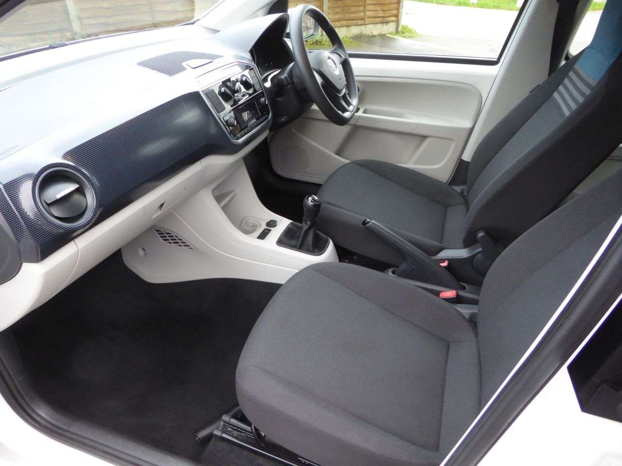 2017 VOLKSWAGEN UP! 2017 VOLKSWAGEN UP!