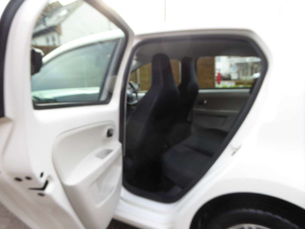 2017 VOLKSWAGEN UP! 2017 VOLKSWAGEN UP!