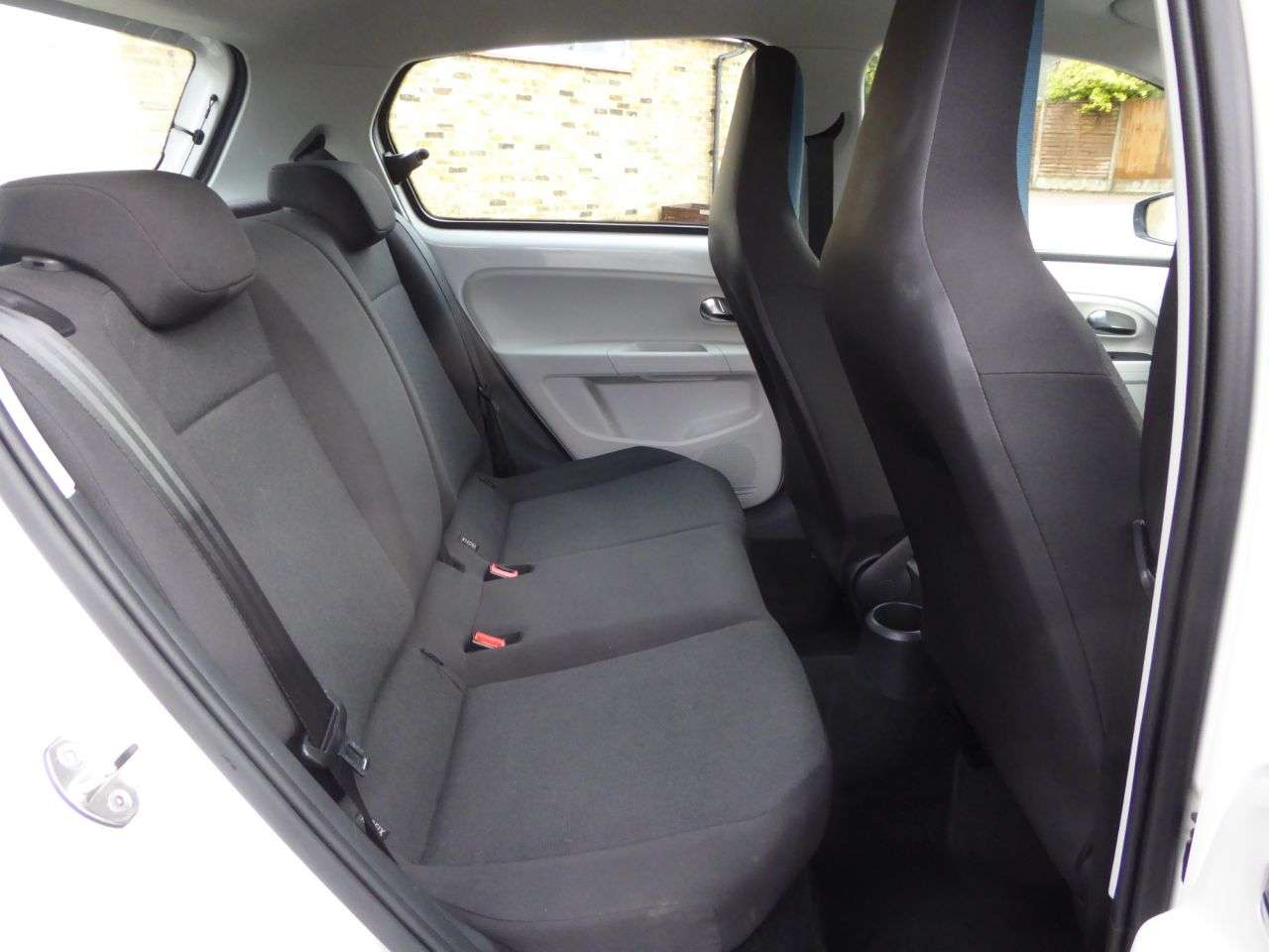 2017 VOLKSWAGEN UP! 2017 VOLKSWAGEN UP!