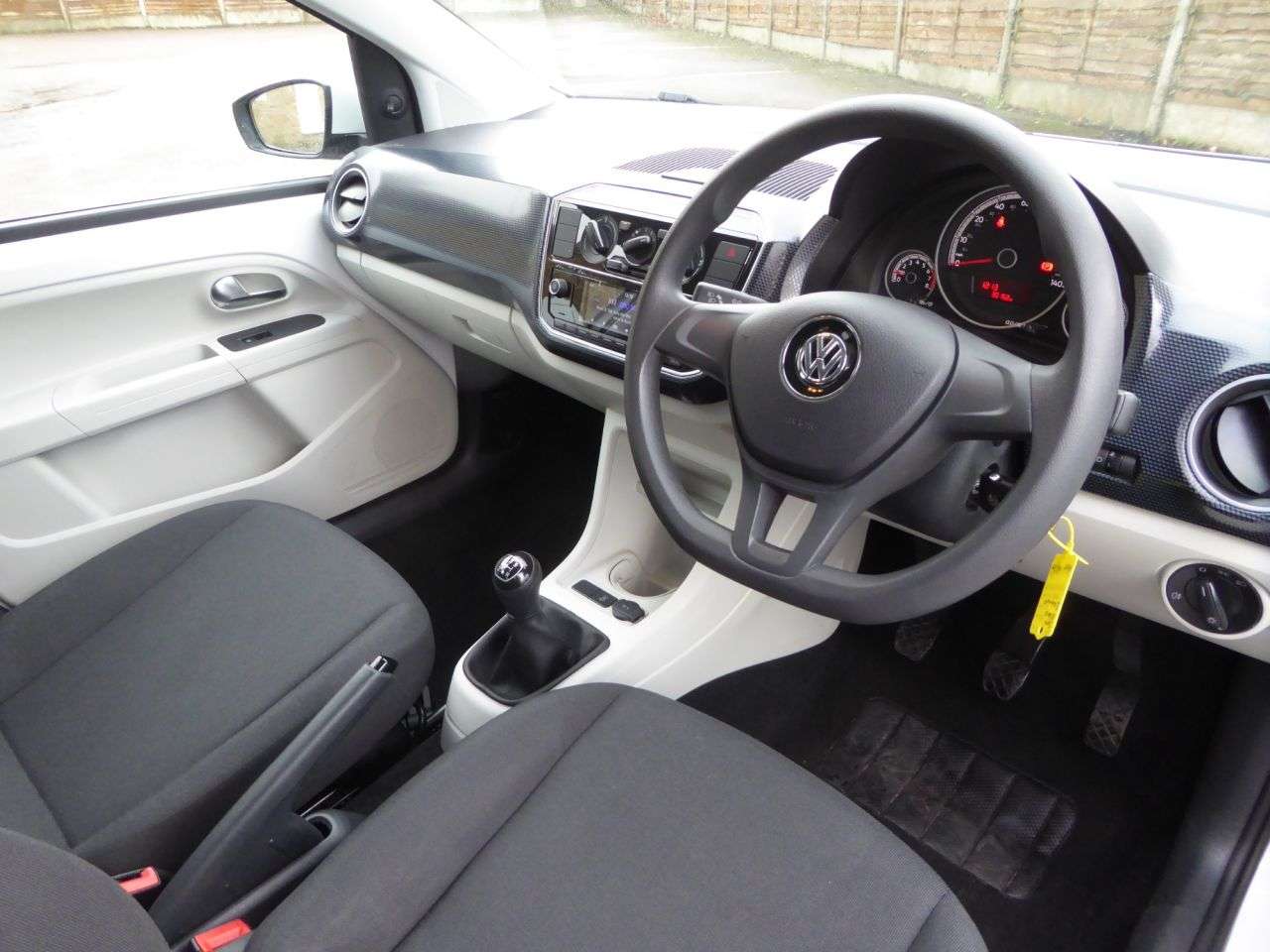 2017 VOLKSWAGEN UP! 2017 VOLKSWAGEN UP!