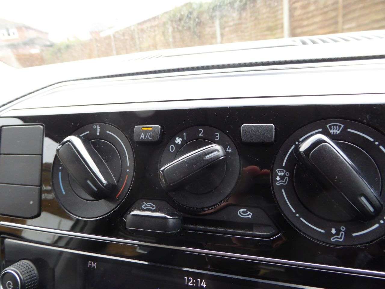 2017 VOLKSWAGEN UP! 2017 VOLKSWAGEN UP!