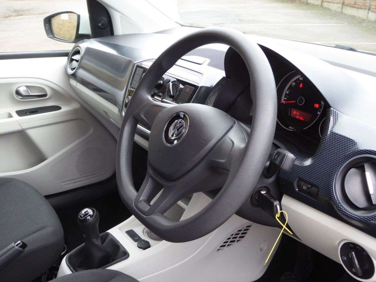 2017 VOLKSWAGEN UP! 2017 VOLKSWAGEN UP!